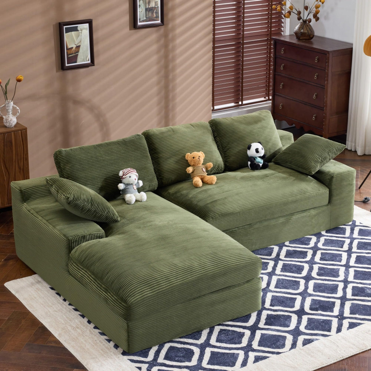 White corduroy compressed sofa. It has a soft and skin-friendly sitting feel, adding a healing atmosphere to the warm living room. It comes with 3 back cushions and 2 throw pillows. (Green)